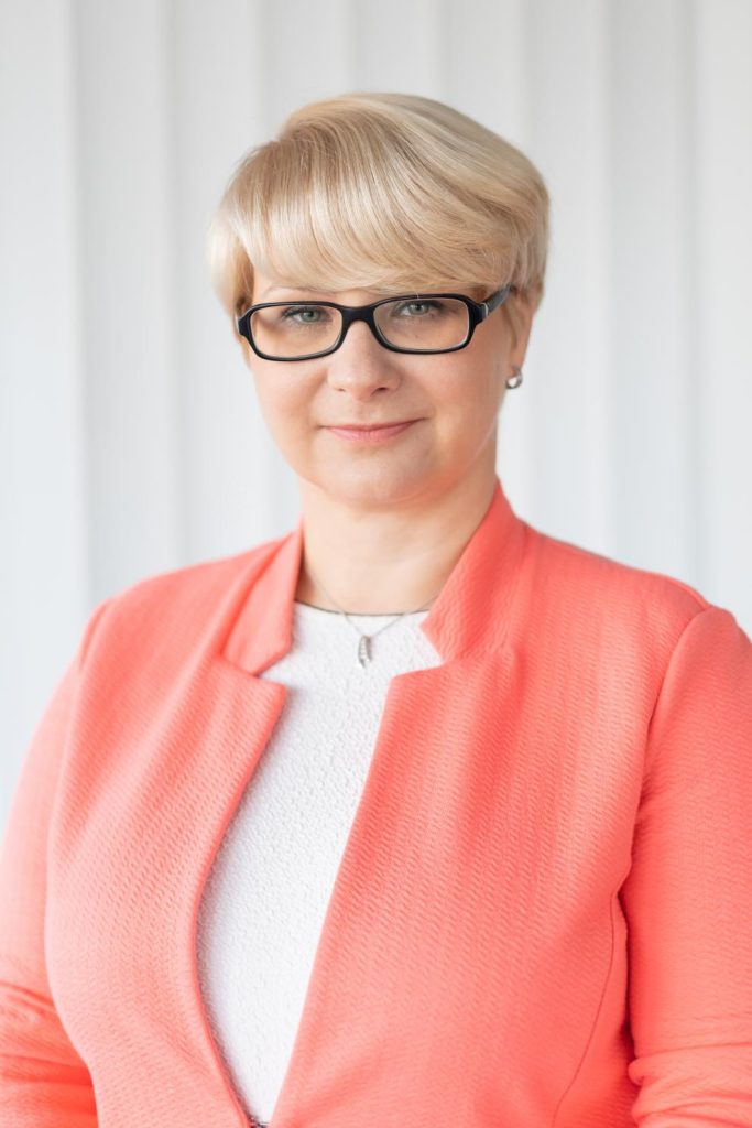 Dr. Jerneja Jug Jerše