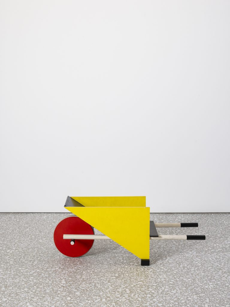 3_Gerrit Rietveld, otroška samokolnica, 1923, zasebna zbirka, foto Jaka Babnik – kopija
