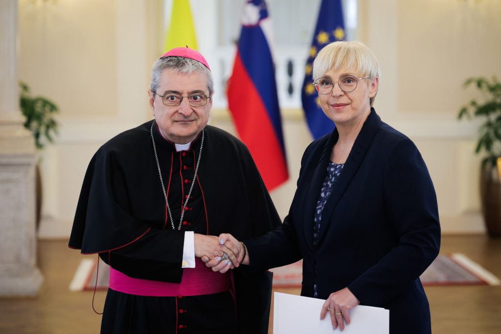 Archbishop Luigi Bianco and Nataša Pirc Musar, photo credits Daniel Novakovic STA
