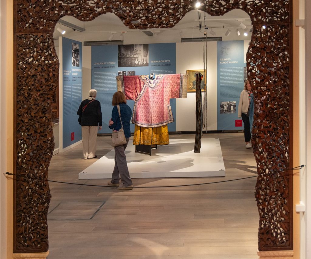 4 Exhibition Asia in the Heart of Ljubljana The Life of the Skušek Collection_Photo_Blaž Verbič